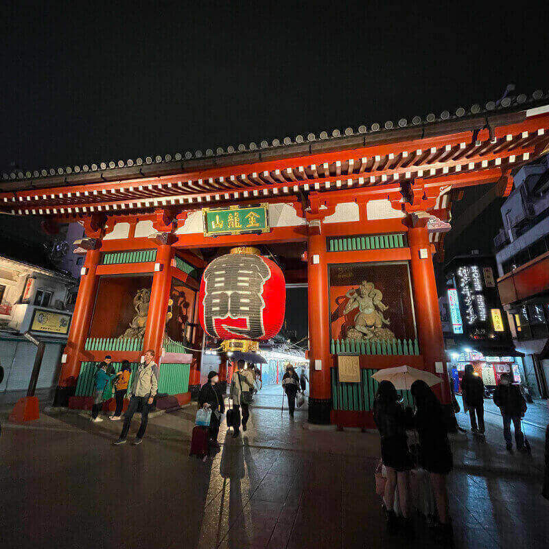 kaminarimon-asakusa-tokyo