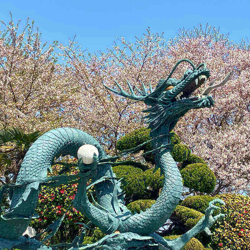 yongdusan-park-drachenstatue