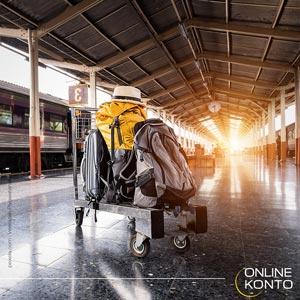 Reisen-Urlaub-Zug-Bahnhof_Onlinekonto