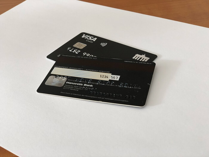 Deutschland-Kreditkarte Classic von vorn und hinten